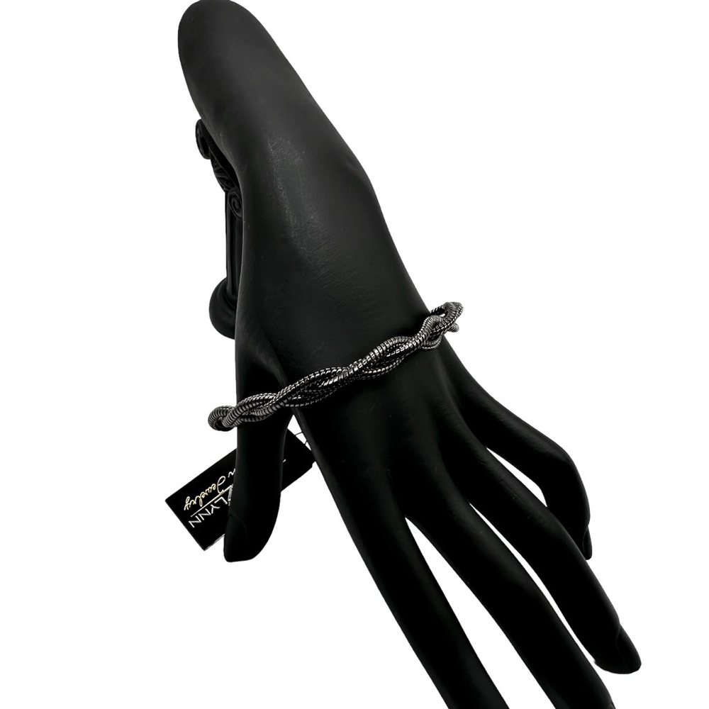 TRACI LYNN FASHION JEWELRY Black Rope Bracelet. Simply Stunning 🤩